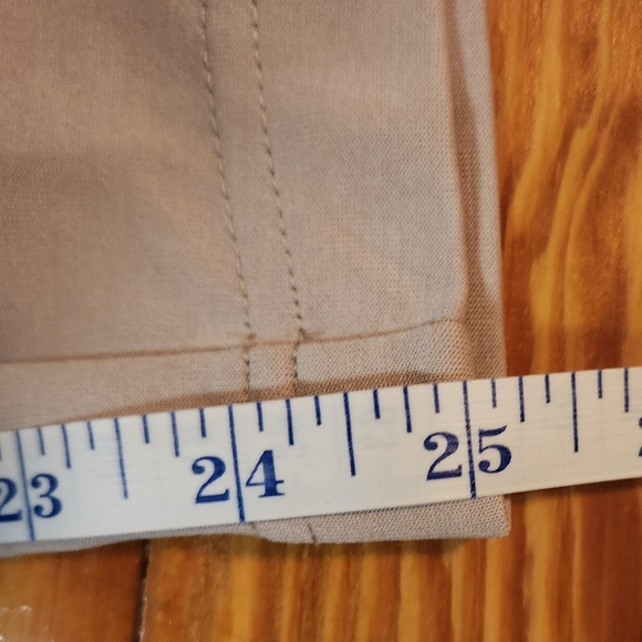 Athleta Seasoft Midrise Straight Crop In Abalone. EUC. #982929 - Picture 9 of 9